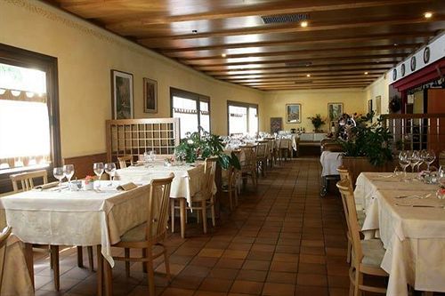 Crimea Wine Hotel Chiavenna Exteriér fotografie